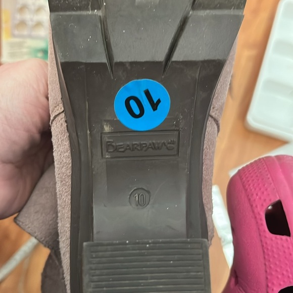 Bearpaw Pink/Tan Chelsea Eden Heeled Suede Boots Women Size 10 - Picture 5 of 7